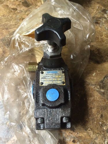 VICKERS  2 WAY HYDRAULIC CONTROL VALVE NEW 3/8&#034; NPT FEMALE FITTINGS