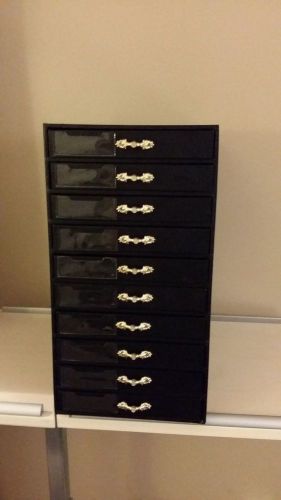 Distinctive10 drawer black leatherette jewelry/collectible storage case