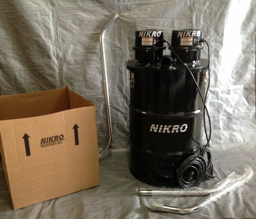 Nikro industries professional 55gal twin-motor wet-dry vacuum &amp; barrel. for sale