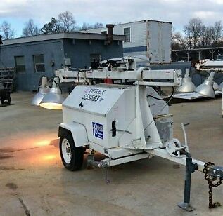 Coleman MH4000RLKH Light Tower 6KW Generator ONLY 140 HOURS RUNS QUIET EXC COND.