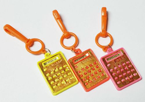 500 Piece mini Plastic Calculator w/ Clip Party Favor Toys Vending Gift Pinata