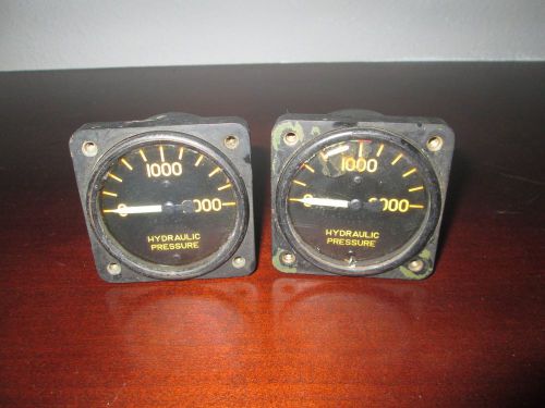 Air craft instrument Hydraulic pressure gauges