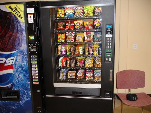 Glass Front Snack Vending Machine Refurbished