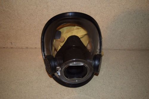 Scott av-3000 full facepiece respirator mask (size medium) - new (ii) for sale