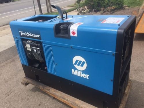 Miller trailblazer 251 NT Welder Generator ONLY 57 hours!! Like New!! Bobcat