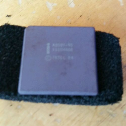 INTEL A8097-90 INTEL 68 PGA Ceramic Gold Leads 16BIT MICROCONTROLLER
