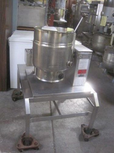 Groen 20 quart gas steam jacketed tilting kettle with stand  tdh20 for sale