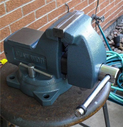 Wilton vise, mechanics combo, model744, 21300, 4&#034; jaws, pipe jaws,  new!! for sale