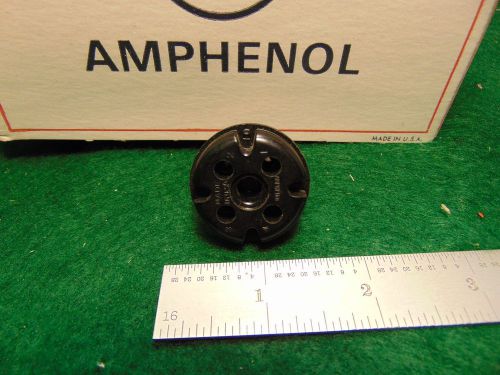 (1) AMPHENOL 4 PIN TUBE BASE PLUG NIB NOS