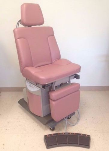 Midmark ritter 319 power procedure chair exam table excellent condition new top for sale