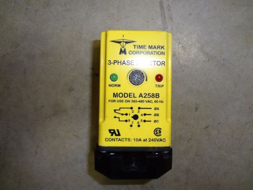 TIME MARK 3 PHASE MONITOR A258B 380-480 VAC WITH SOCKET GREAT CONDITION