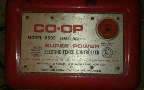 Vintage CO-OP Electric Fence Controller Model 6609 Northern Signal CO