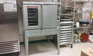 Blodgett SHO-E Convection Oven- Lightly Used!