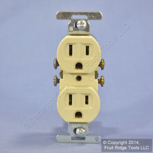 Cooper Ivory CO/ALR Copper Aluminum Duplex Outlet Receptacle NEMA 5-15 15A 5270V