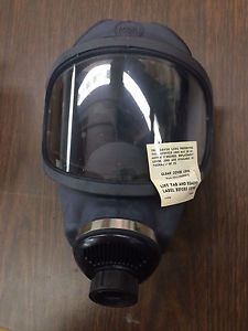 MSA Ultravue Facepiece #457126 Respirator Gas Mask BM-13D-17