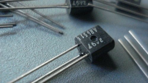2A97  Vintage Original 1970s Transistors NPN TEXAS   AF low noise pre-amplifier