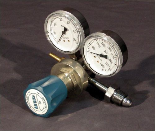 Airgas y11-215b 1-stage brass 0-50 psi gen purpose cylinder regulator/ cga-580 for sale