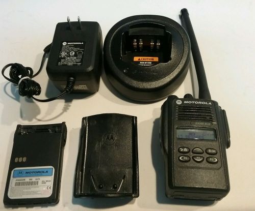 Motorola EX560 XLS  VHF 160 Ch 136-174 Mhz Submersible w/charger, 2 batteries