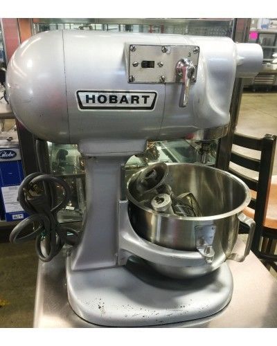 Hobart N50-60. 5 Quart Planetary Mixer.  Bowl, Hook, Beater, and Whip Included.