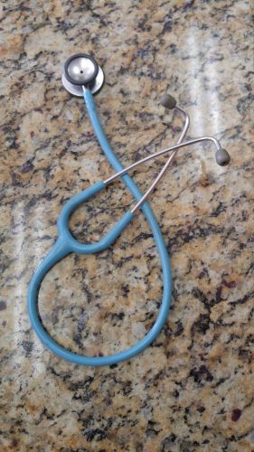 Littmann Stethescope 3M Light Blue Lightweight Good Condition 3186-2