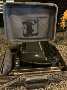 Samsonite Stenograph with case &amp; tripod