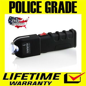 Police Stun Gun SGT928-700BV Maximum Power Rechargeable With Bright Flashlight