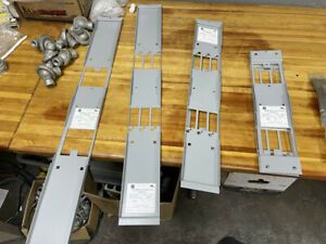 GE SPECTRA 208C4267G32 CIRCUIT BREAKER MODULE FILLER PLATE  B133