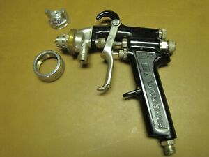 Binks Model 7 spray gun with 81-500 S.S. cup