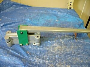 GREENLEE 1810 LITTLE KICKER 1/2&#034; EMT OFFSET CONDUIT BENDER