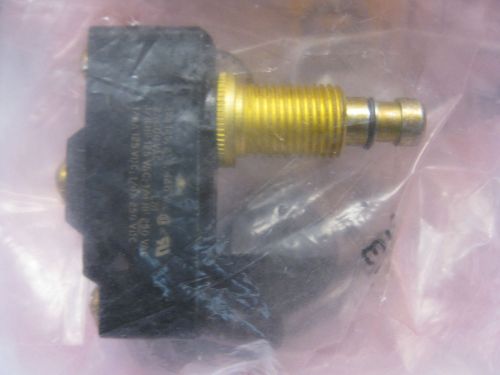 2 Snap action switchs BZ-2RN702 Pin Plunger Screw Terminals
