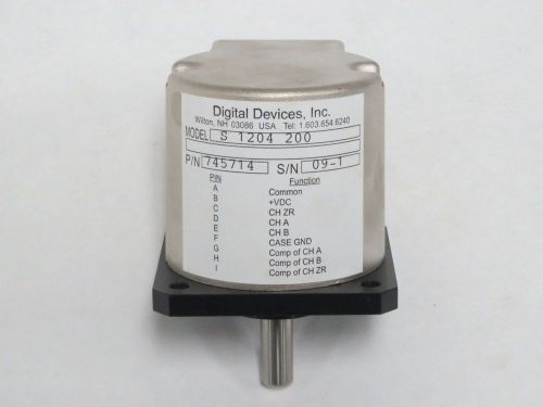 NEW DIGITAL DEVICES S-1204-200 745714 3/8IN SHAFT ENCODER B302471