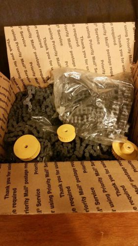 Wholesale lot of Plastic Chain and Gears Medium flat rate box full mixed sizes