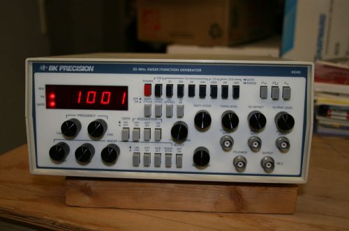 B&amp;K 4040 20 Mhz Sweep Function Generator and Counter