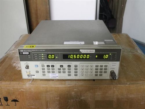 Hewlett packard 8657a signal generator 0.1-1040 mhz opt 001 for sale