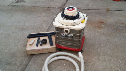 grumman industrial strong Advance Wet Dry Hydro Vac j1200s w attachments hose