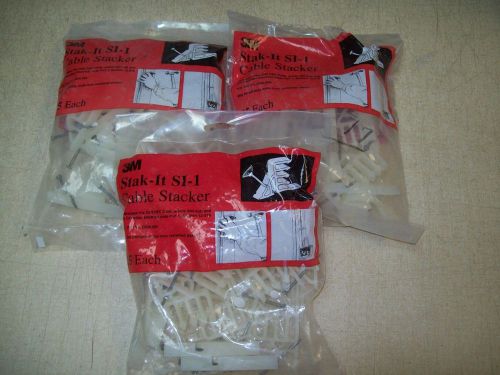 Lot Of 67 3M Stak-It SI-1 Cable Stackers  (054007495543)