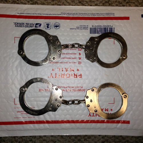 peerless handcuffs - 2 pairs