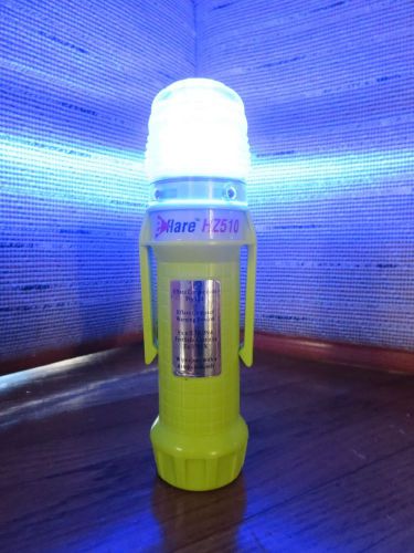 Eflare hz510 blue flashing electronic road flare (features 8 blue led&#039;s) for sale