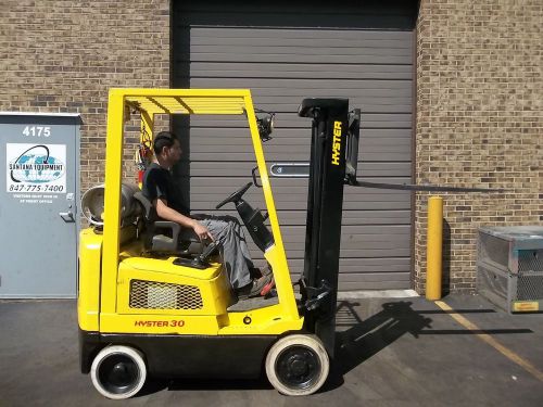 Forklift (15001) 2003 hyster s30xm, 3000 lbs capacity, cushion tires for sale