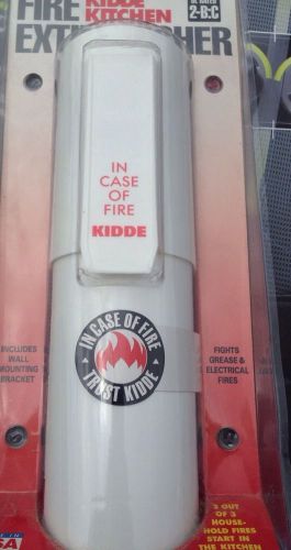 KIDDE KK2 Kitchen Fire Extinguisher, Aluminum, 1.5 lb., 2B:C, 100 psi