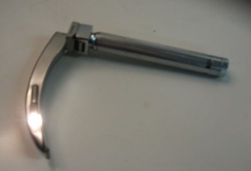 LARYNGOSCOPE SET: SMALL HANDLE and MCINTOSH BLADE #3