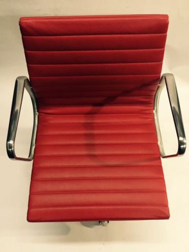 HERMAN MILLER MANAGEMENT ALUMINUM GROUP RED  EAMES CHAIR
