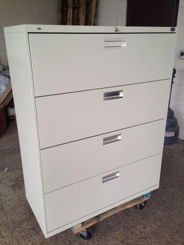 4 DRAWER LATERAL SIZE FILE CABINET by HON OFFICE FURN in PUTTY w/LOCK&amp;KEY 42&#034;W