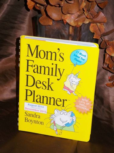 2015 MOM&#039;S FAMILY DESK PLANNER 17 MONTH APPOINTMENT PLANNER CALENDAR w/ STICKERS