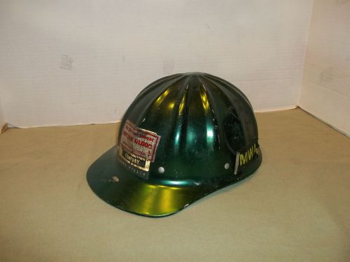VINTAGE GREEN  SUPERLITE FABRE METAL ALUMINUM HARD HAT.
