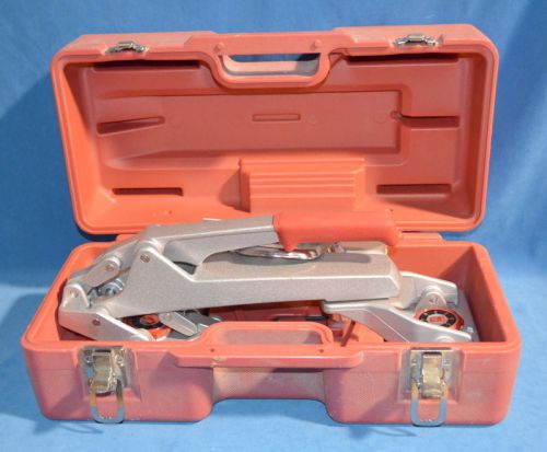 Roberts tools 10-128 locking pattern carpet seam repair stretcher w/ case for sale