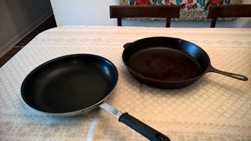 lot of catering goods to sell in Lake Worth / 2 BIG frying pan - other one iron
