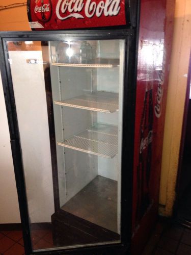 True gdm-23 23 cu. ft. commercial refrigerator glass door for sale