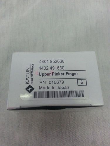 New 016679 Upper  Picker Finger in box