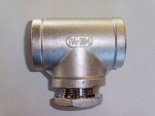 Tee 150# 304 stainless steel 1-1/4&#034; npt fitting  pipe fitting for sale